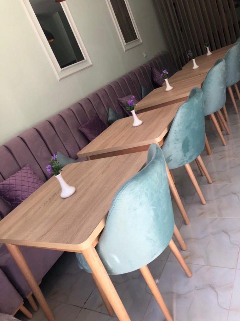 Restaurant 1 2